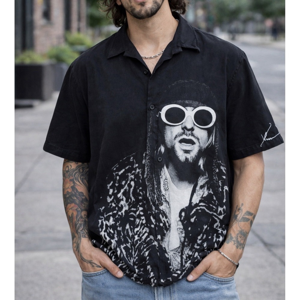 H&M Kurt Cobain Relaxed Fit Graphic Button-Up Shirt Black White XL
